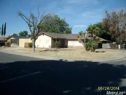 321 Amador, Modesto, CA 95358 photo 1
