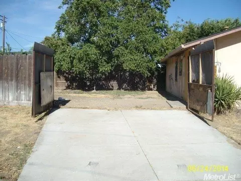 321 Amador, Modesto, CA 95358 photo 9