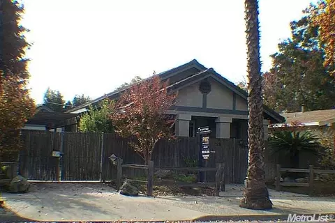 518 Sierra Dr, Modesto, CA 95351 photo 1