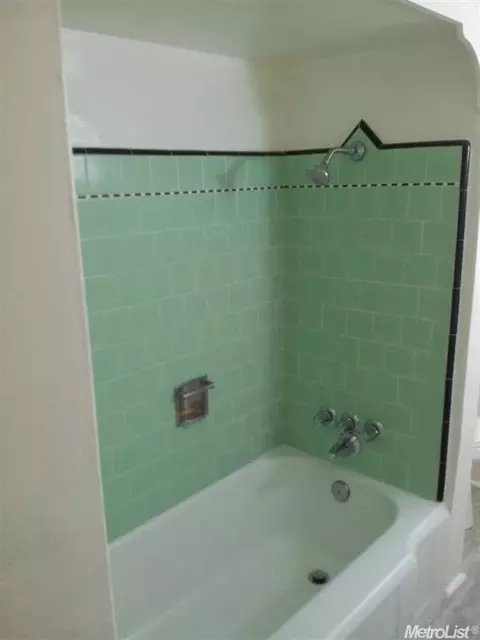 1533 Vernon Ave, Modesto, CA 95351 photo 17