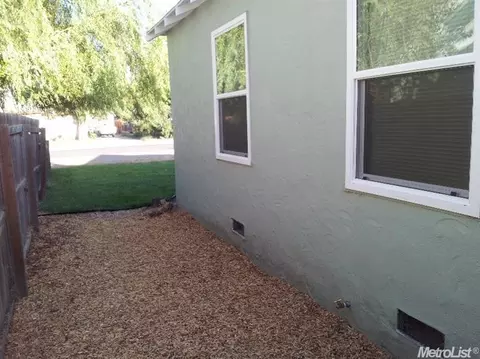 1533 Vernon Ave, Modesto, CA 95351 photo 2