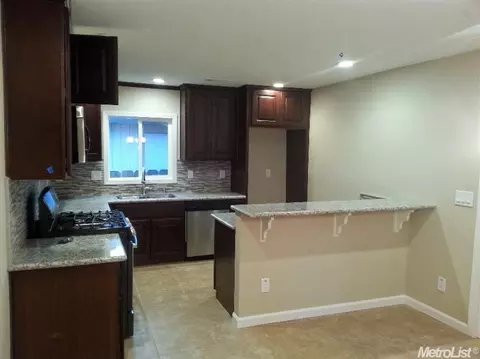 4704 E 3rd St, Stockton, CA 95215 photo 2
