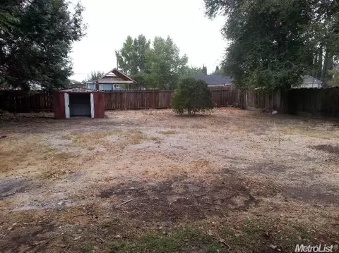 4704 E 3rd St, Stockton, CA 95215 photo 12