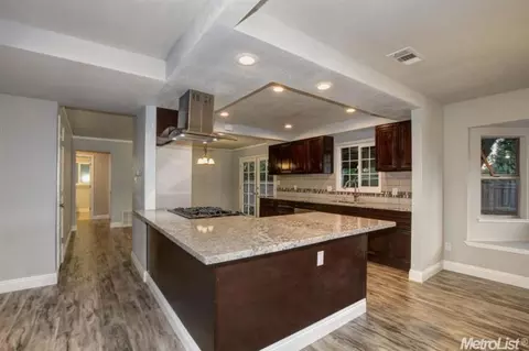 4401 Marble Way, Carmichael, CA 95608 photo 4