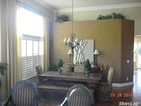 1892 Pinehurst Dr, Turlock, CA 95382 photo 2