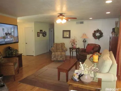 2821 Arden Ln, Merced, CA 95340 photo 9