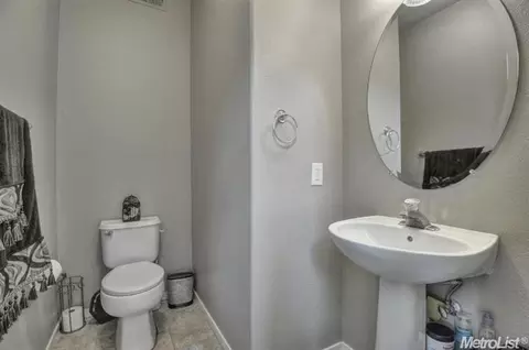 320 Baldwin Ln, Tracy, CA 95376 photo 16