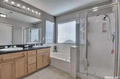320 Baldwin Ln, Tracy, CA 95376 photo 13
