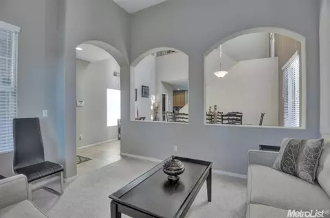 320 Baldwin Ln, Tracy, CA 95376 photo 3