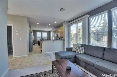 320 Baldwin Ln, Tracy, CA 95376 photo 7
