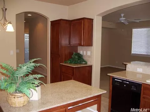 2071 Moss Glen Loop, Linda, CA 95901 photo 9