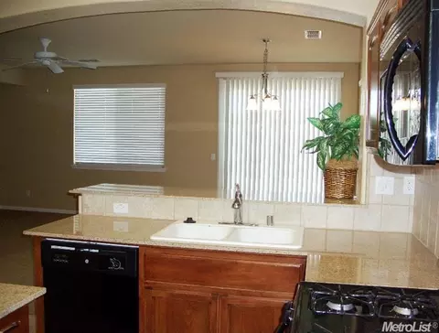 2071 Moss Glen Loop, Linda, CA 95901 photo 10