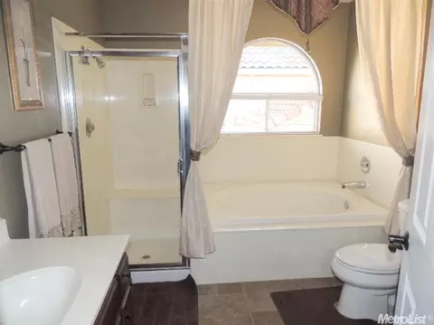 6302 Emerald Dr, Rocklin, CA 95677 photo 9
