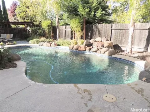 6302 Emerald Dr, Rocklin, CA 95677 photo 4