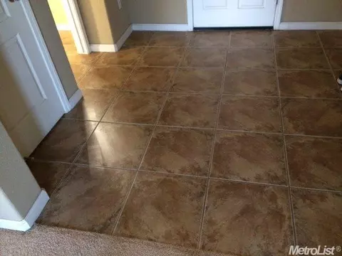 2309 Kiska Dr, Modesto, CA 95355 photo 2