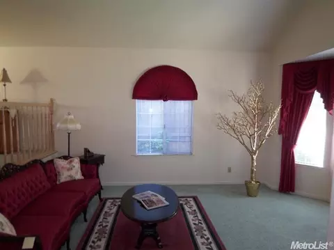 8152 Chimango Ct, Antelope, CA 95843 photo 2