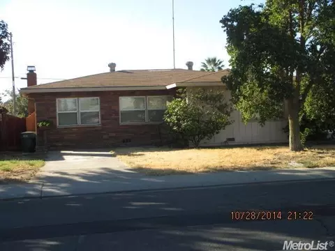 2020 Sequoia St, Ceres, CA 95307 photo 2