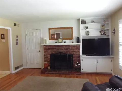 2408 Dana Ln, Modesto, CA 95350 photo 6