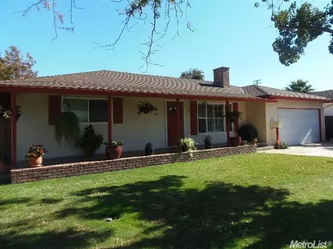 2408 Dana Ln, Modesto, CA 95350 photo 1