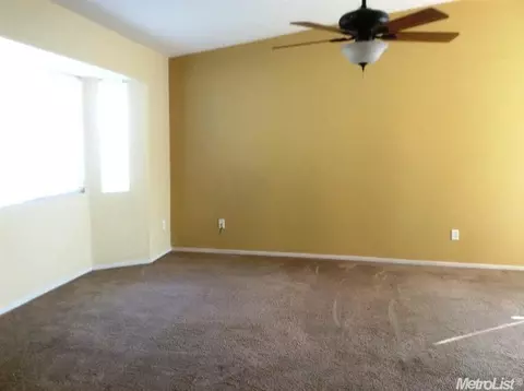 554 E San Xavier Ct, Merced, CA 95341 photo 8