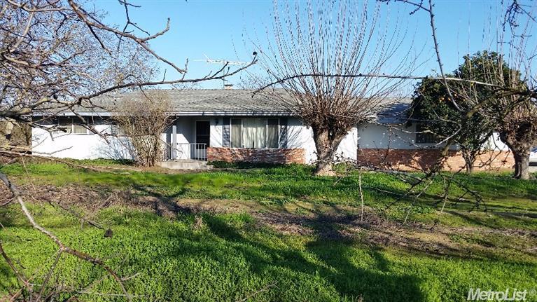 4736 N Oakdale Rd, Modesto, CA 95357 photo 2