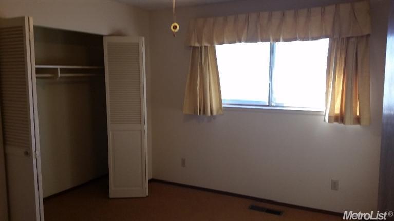4736 N Oakdale Rd, Modesto, CA 95357 photo 12