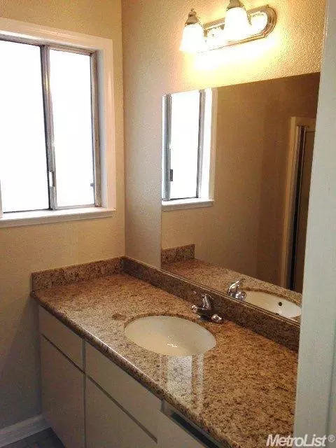1482 Windgate, Manteca, CA 95337 photo 6