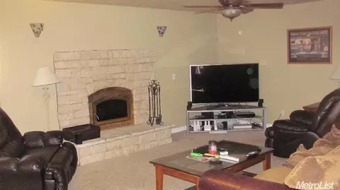 1481 Cavalier Pl, Manteca, CA 95336 photo 9