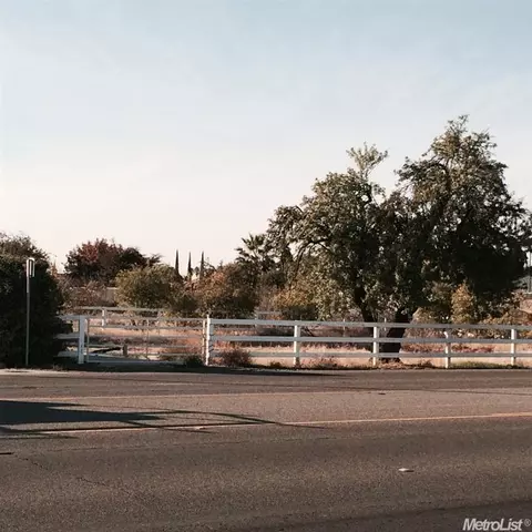 3201 Mitchell, Ceres, CA 95307 photo 3