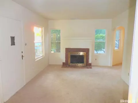 39 Eaton Ave, Tracy, CA 95376 photo 5