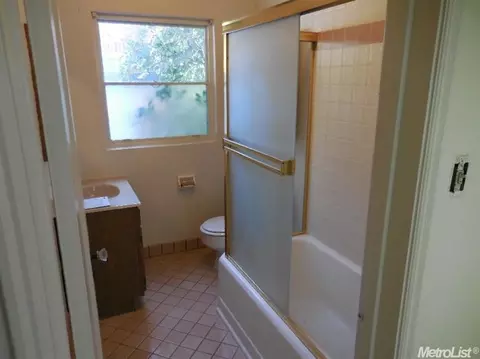 39 Eaton Ave, Tracy, CA 95376 photo 11