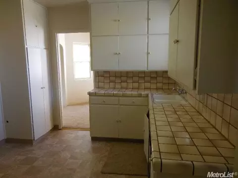 39 Eaton Ave, Tracy, CA 95376 photo 8