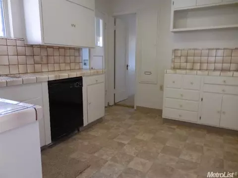 39 Eaton Ave, Tracy, CA 95376 photo 7