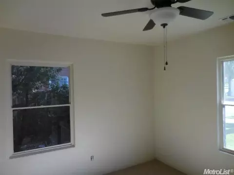 39 Eaton Ave, Tracy, CA 95376 photo 9