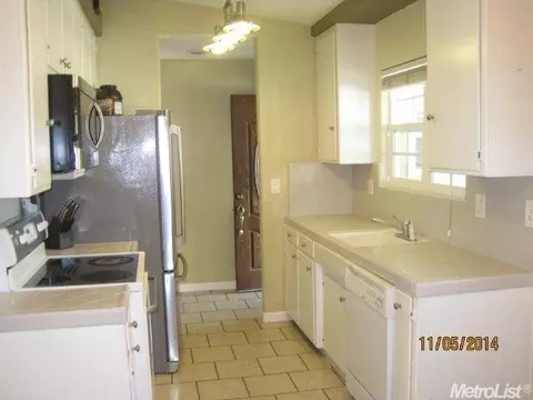 2036 Winton Ave, Modesto, CA 95350 photo 9