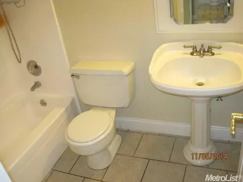 2036 Winton Ave, Modesto, CA 95350 photo 11