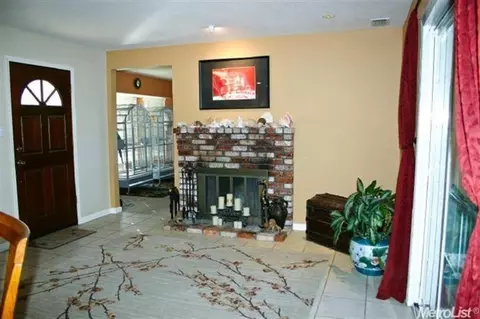 7516 Hickory Ave, Orangevale, CA 95662 photo 3