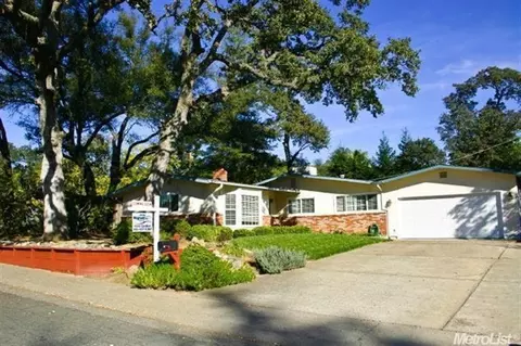 7516 Hickory Ave, Orangevale, CA 95662 photo 2