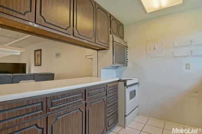 5010 Glide Dr #8, Davis, CA 95618 photo 7