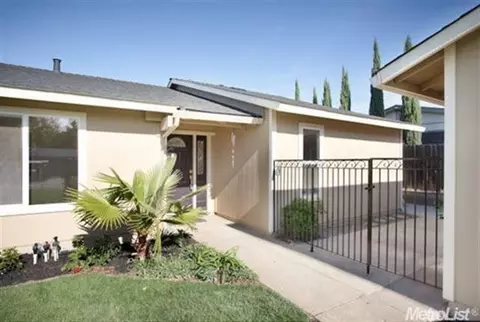 2425 Trinity Way, Rocklin, CA 95677 photo 2