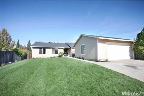 2425 Trinity Way, Rocklin, CA 95677 photo 3
