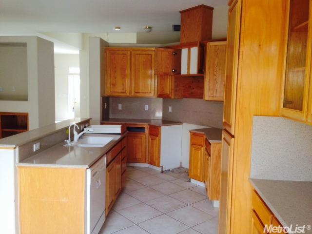 5605 Gateway Dr, Salida, CA 95368 photo 2