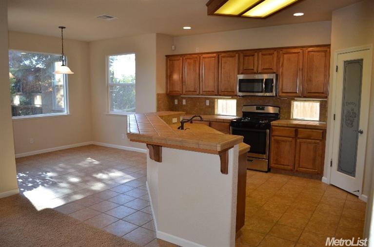 3018 Powers Ave, Riverbank, CA 95367 photo 8
