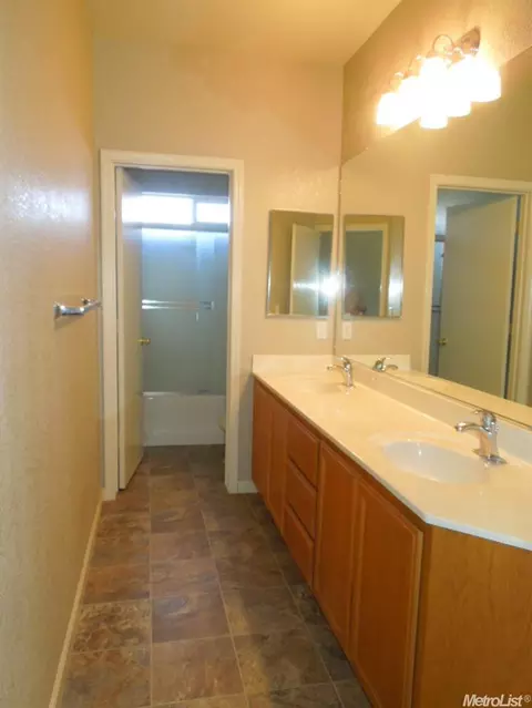 3709 Densmore Ct, Modesto, CA 95355 photo 15