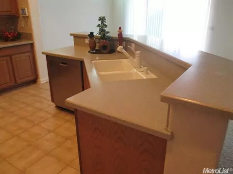 2802 Coopers Hawk Loop, Lincoln, CA 95648 photo 6