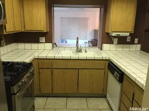 1321 Ricardo Way, Modesto, CA 95351 photo 5