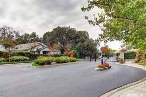 3537 Denfield Ln, Carmichael, CA 95608 photo 1