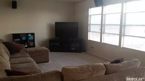 3728 Morningside Ave, Merced, CA 95348 photo 2