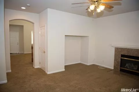 482 Lily Dr, Merced, CA 95341 photo 4