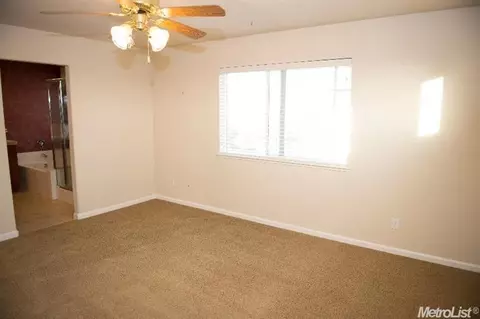 482 Lily Dr, Merced, CA 95341 photo 12